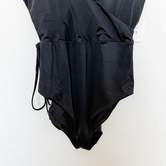 Andie Belmar One Piece Swimsuit Black Size Large NWT Minimalist Resort‎ Beach - Picture 6 of 11
